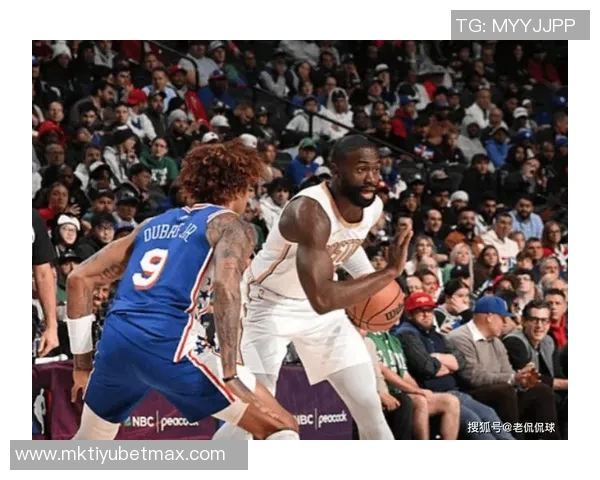 揭幕战主场对决76人杰伦布朗因左腿筋拉伤出战存疑 揭幕战主场对决76人杰伦布朗因左腿筋拉伤出战存疑