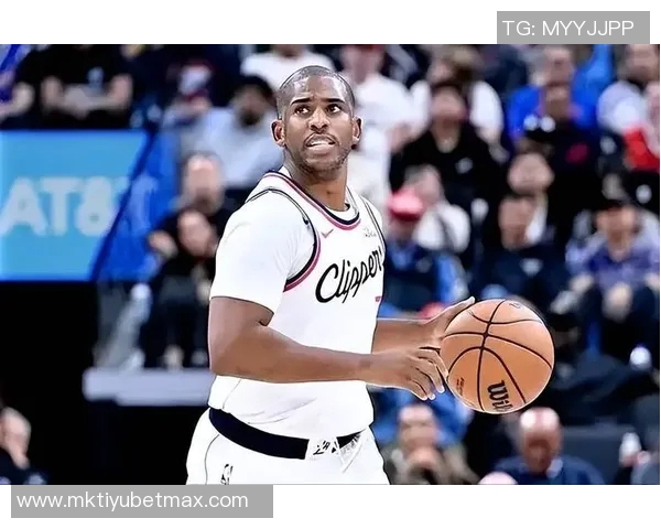 追梦之路：保罗应获得新机会昂首离开NBA期待与新队签约共创辉煌