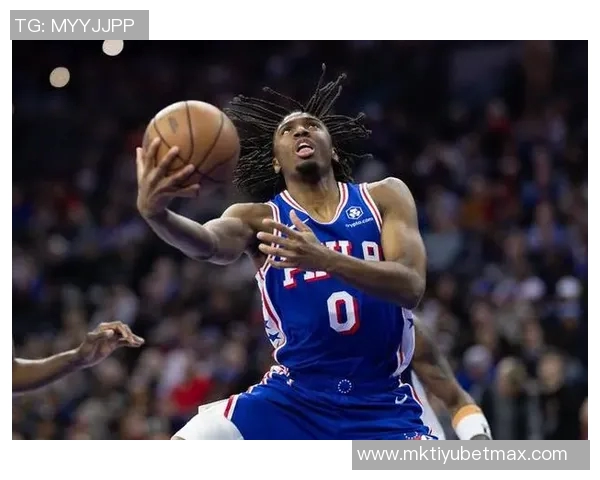 马克西表现起伏不定12投5中三分球失准14分4板4助伴随5次失误