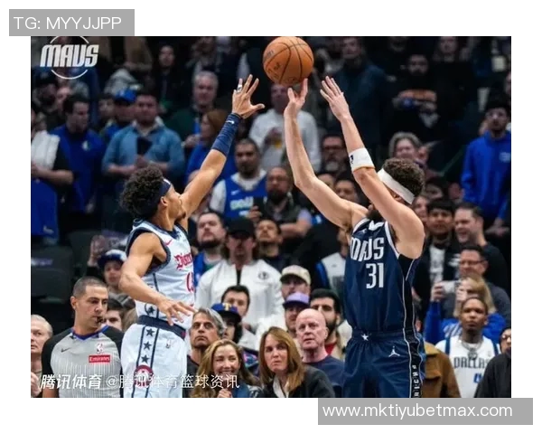 克莱首节三分球全失五项数据全无表现令人失望