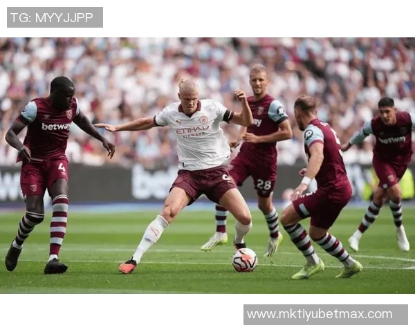 罗马诺透露帕奎塔或将于一月离队但曼联西汉姆尚未展开谈判 罗马诺透露帕奎塔或将于一月离队但曼联西汉姆尚未展开谈判